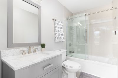 Modern Bathtub Surround